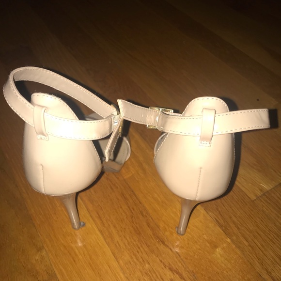 Nude sandals - Picture 2 of 4